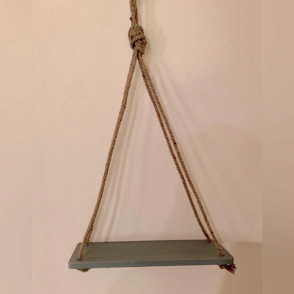 Rope swing shelf